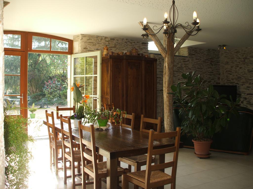 La Haye Gites Et Chambre D'Hotes Avrille  Exterior photo